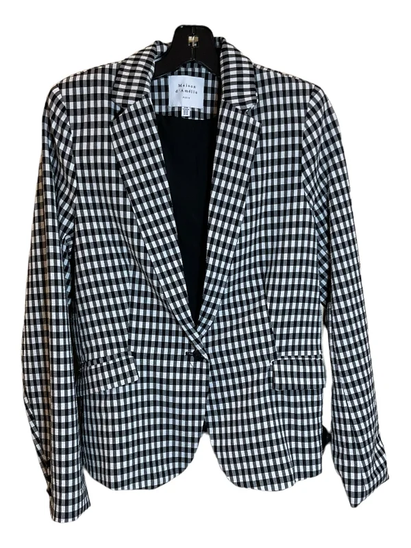 Blazer By Clothes Mentor  Size: M