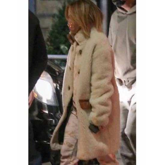 Jennifer Lopez Selena The Series Fur Coat