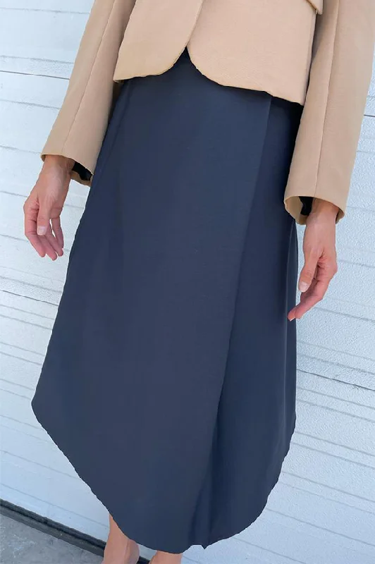 Margot Skirt in Navy