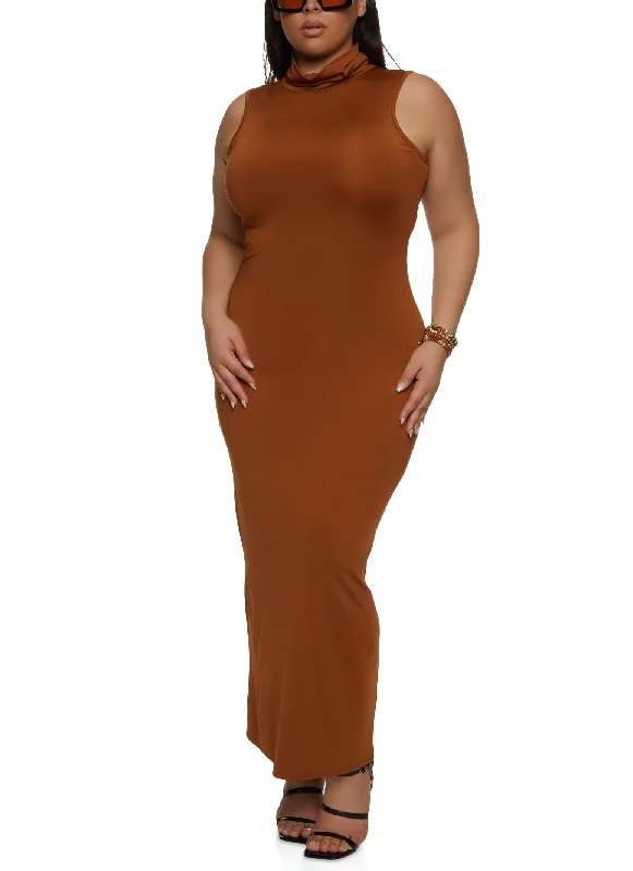 Plus Size Daisy Sleeveless Turtleneck Maxi Dress