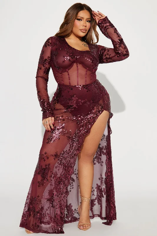 Glam Factor Sequin Maxi Dress - Wine