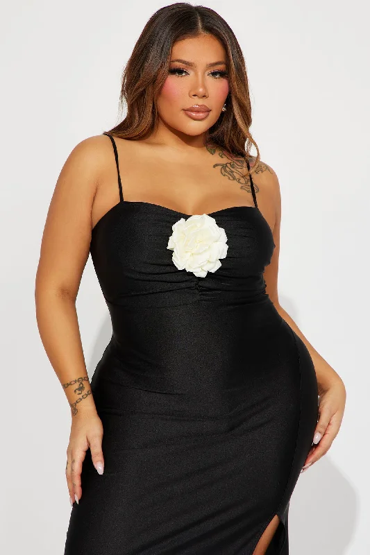 Ria Rosette Gown - Black/combo