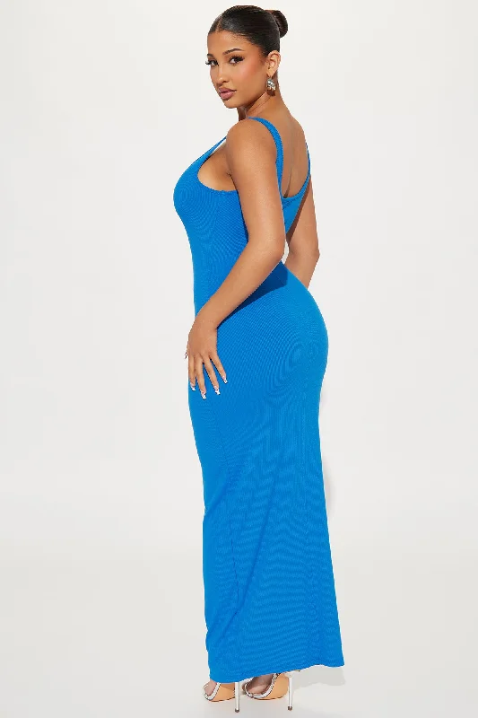 Taylor Ribbed Maxi Dress - Blue